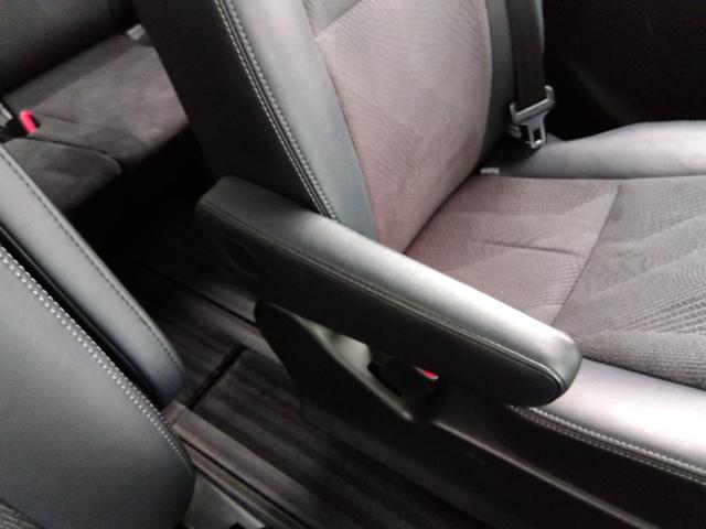 エスティマ アエラス プレミアムエディション★純正9インチナビ★フルセグ TV★CD,DVD再生★Bluetooth再生★革巻きステアリング★クルーズコントロール★フリップダウンモニター★パワーシート★両側パワースライドドア★バックカメラ★電格ミラー★HIDオートライト★(66枚目)