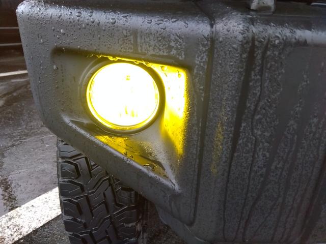 ジムニー ＸＣ★ナビフルセグＴＶ★ＣＤ，ＤＶＤ再生★バックカメラ★シー　トヒーター★前後ドラレコ★ＬＥＤオートライト★オートハイビーム★柿本改マフラー★オーバーフェンダー★シーエルリンクルーフキャリア★バンパーガード★４ＷＤ★Ｐｉｖｏｔ　Ｂｏｏｓｔ計★リフトアップキット（15枚目）