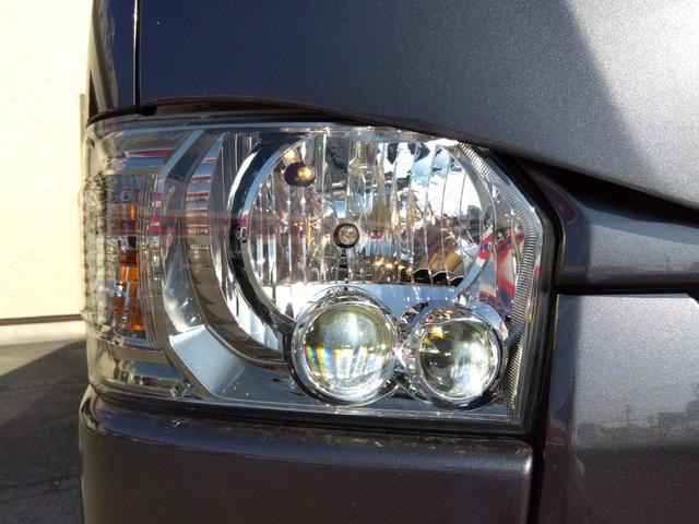 ハイエースバン スーパーＧＬ　ダークプライム★ナビフルセグＴＶ★フリップダウ　ンモニター★バックカメラ★ＬＥＤオートライト★両側パワースライドドア★バッドフェイス★ｅｓｓｅｘローダウン★ベッドキッド★バレンティＬＥＤドアミラーウィンカー★ステアリングリモコン★スマートキー★（11枚目）
