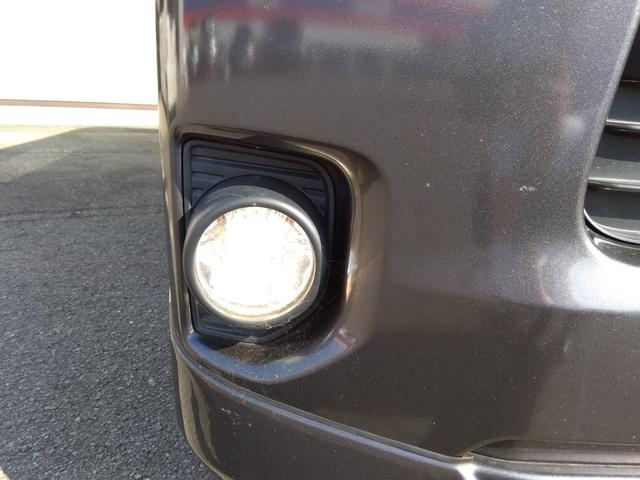 ハイエースバン スーパーＧＬ　ダークプライム★ナビフルセグＴＶ★フリップダウ　ンモニター★バックカメラ★ＬＥＤオートライト★両側パワースライドドア★バッドフェイス★ｅｓｓｅｘローダウン★ベッドキッド★バレンティＬＥＤドアミラーウィンカー★ステアリングリモコン★スマートキー★（13枚目）