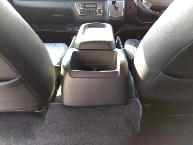 ハイエースバン スーパーＧＬ　ダークプライム★ナビフルセグＴＶ★フリップダウ　ンモニター★バックカメラ★ＬＥＤオートライト★両側パワースライドドア★バッドフェイス★ｅｓｓｅｘローダウン★ベッドキッド★バレンティＬＥＤドアミラーウィンカー★ステアリングリモコン★スマートキー★（37枚目）