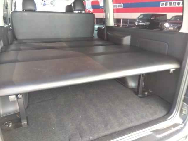 ハイエースバン スーパーＧＬ　ダークプライム★ナビフルセグＴＶ★フリップダウ　ンモニター★バックカメラ★ＬＥＤオートライト★両側パワースライドドア★バッドフェイス★ｅｓｓｅｘローダウン★ベッドキッド★バレンティＬＥＤドアミラーウィンカー★ステアリングリモコン★スマートキー★（41枚目）