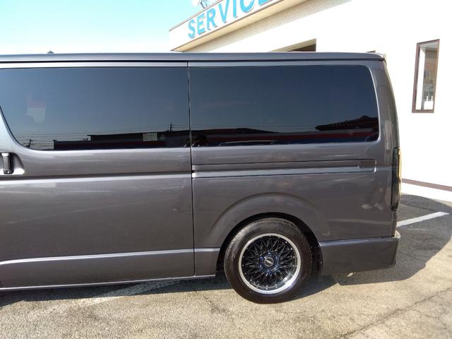 ハイエースバン スーパーＧＬ　ダークプライム★ナビフルセグＴＶ★フリップダウ　ンモニター★バックカメラ★ＬＥＤオートライト★両側パワースライドドア★バッドフェイス★ｅｓｓｅｘローダウン★ベッドキッド★バレンティＬＥＤドアミラーウィンカー★ステアリングリモコン★スマートキー★（54枚目）