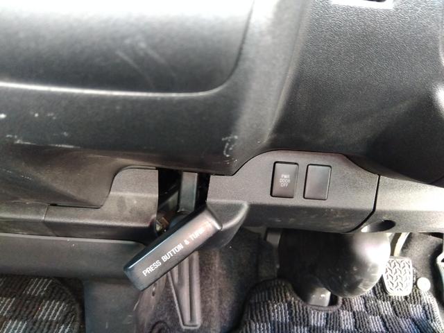 ハイエースバン スーパーＧＬ　ダークプライム★ナビフルセグＴＶ★フリップダウ　ンモニター★バックカメラ★ＬＥＤオートライト★両側パワースライドドア★バッドフェイス★ｅｓｓｅｘローダウン★ベッドキッド★バレンティＬＥＤドアミラーウィンカー★ステアリングリモコン★スマートキー★（76枚目）