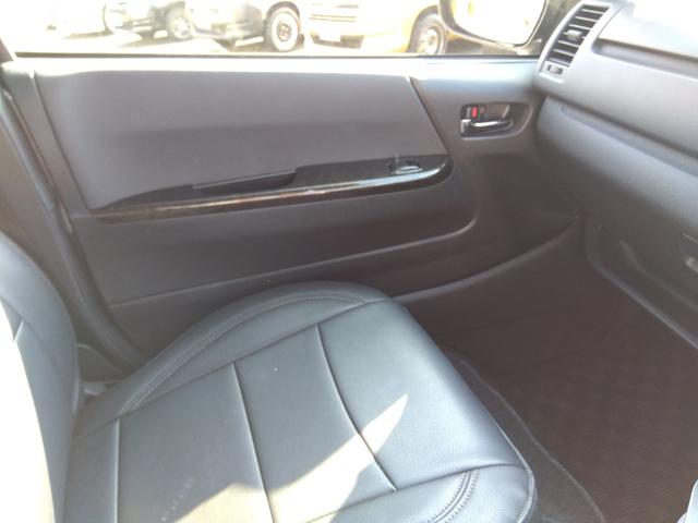 ハイエースバン スーパーＧＬ　ダークプライム★ナビフルセグＴＶ★フリップダウ　ンモニター★バックカメラ★ＬＥＤオートライト★両側パワースライドドア★バッドフェイス★ｅｓｓｅｘローダウン★ベッドキッド★バレンティＬＥＤドアミラーウィンカー★ステアリングリモコン★スマートキー★（78枚目）