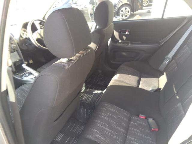 ★純正１７インチアルミホイール★カロッツェリアメモリーナビ★地デジＴＶ★ＣＤ，ＤＶＤ再生★Ｂｌｕｅｔｏｏｔｈオーディオ★ＥＴＣ★革巻ステアリング★キーレスキー★オートエアコン★パワーウィンドウ★