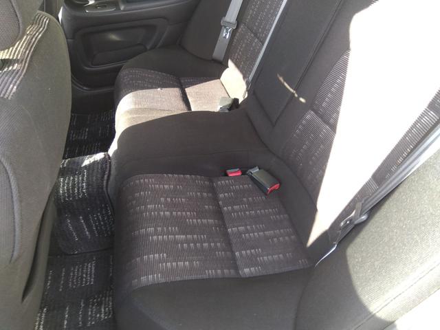 ★純正１７インチアルミホイール★カロッツェリアメモリーナビ★地デジＴＶ★ＣＤ，ＤＶＤ再生★Ｂｌｕｅｔｏｏｔｈオーディオ★ＥＴＣ★革巻ステアリング★キーレスキー★オートエアコン★パワーウィンドウ★