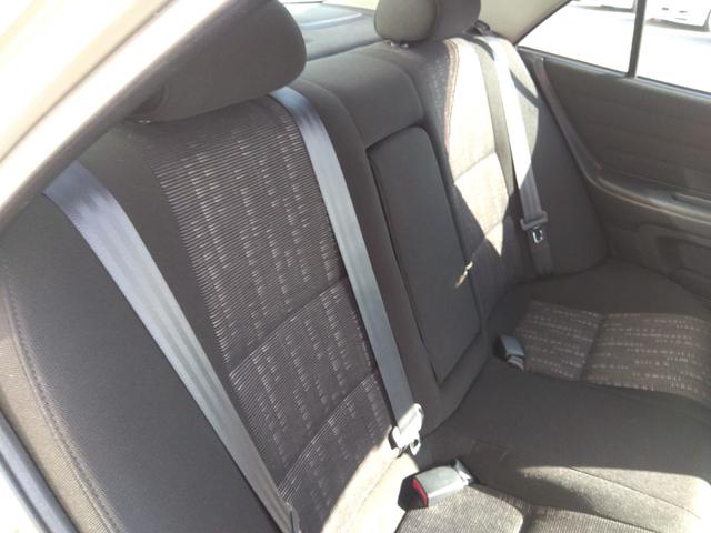 ★純正１７インチアルミホイール★カロッツェリアメモリーナビ★地デジＴＶ★ＣＤ，ＤＶＤ再生★Ｂｌｕｅｔｏｏｔｈオーディオ★ＥＴＣ★革巻ステアリング★キーレスキー★オートエアコン★パワーウィンドウ★