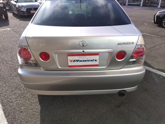 ★純正１７インチアルミホイール★カロッツェリアメモリーナビ★地デジＴＶ★ＣＤ，ＤＶＤ再生★Ｂｌｕｅｔｏｏｔｈオーディオ★ＥＴＣ★革巻ステアリング★キーレスキー★オートエアコン★パワーウィンドウ★