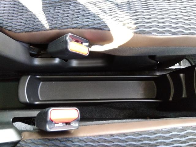 ハスラー JスタイルII★10.1インチディスプレイオーディオ★ハーフ レザーシート★シートヒーター★デュアルカメラブレーキサポート★ルーフレール★アダプティブクルーズコントロール★BODY専用ウッドデカール★LEDオートライト★LEDフォグ★革巻ステアリング★(61枚目)