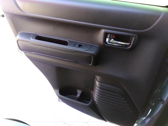 ハスラー JスタイルII★10.1インチディスプレイオーディオ★ハーフ レザーシート★シートヒーター★デュアルカメラブレーキサポート★ルーフレール★アダプティブクルーズコントロール★BODY専用ウッドデカール★LEDオートライト★LEDフォグ★革巻ステアリング★(69枚目)