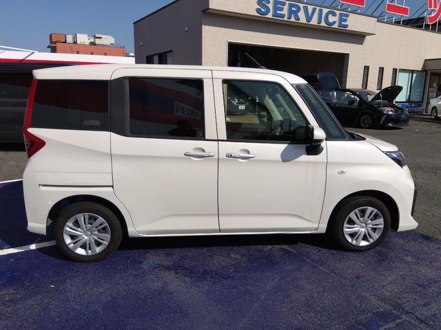 ルーミー X★純正ナビ★地デジTV★バックカメラ★コーナーセンサー★ パワースライドドア★衝突被害軽減ブレーキ★シートバックテーブル★オートライト★フォグ★シートヒーター★ロールサンシェード★ビルトインETC★ステアリングリモコン★スマートキー×2★プッシュスタート★(10枚目)