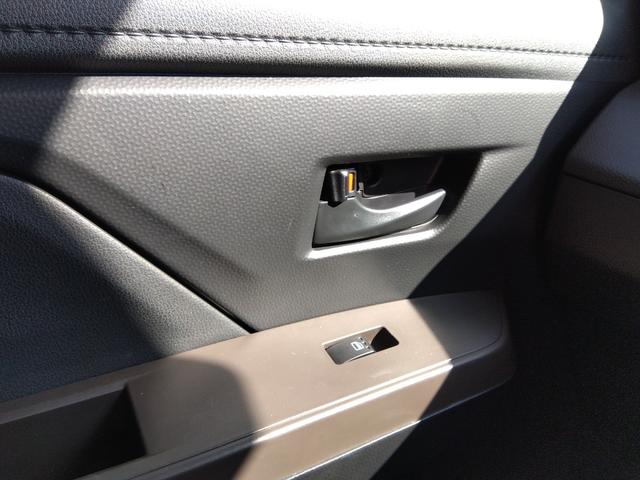 ルーミー X★純正ナビ★地デジTV★バックカメラ★コーナーセンサー★ パワースライドドア★衝突被害軽減ブレーキ★シートバックテーブル★オートライト★フォグ★シートヒーター★ロールサンシェード★ビルトインETC★ステアリングリモコン★スマートキー×2★プッシュスタート★(66枚目)