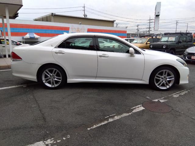 ★メーカーナビ★フルセグＴＶ★バックカメラ★ステアリングリモコン★コムテック前後ドラレコ★ウッド調パネル★ＨＩＤオートライト★フォグ★本革シート★パワーシート★シートヒーター＆ベンチレーション★