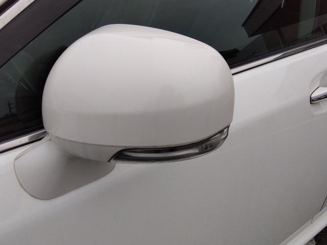 ★メーカーナビ★フルセグＴＶ★バックカメラ★ステアリングリモコン★コムテック前後ドラレコ★ウッド調パネル★ＨＩＤオートライト★フォグ★本革シート★パワーシート★シートヒーター＆ベンチレーション★