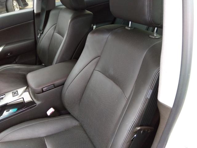 ★メーカーナビ★フルセグＴＶ★バックカメラ★ステアリングリモコン★コムテック前後ドラレコ★ウッド調パネル★ＨＩＤオートライト★フォグ★本革シート★パワーシート★シートヒーター＆ベンチレーション★