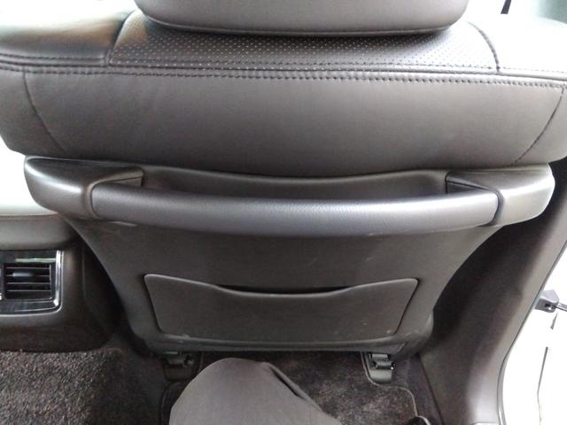 ★メーカーナビ★フルセグＴＶ★バックカメラ★ステアリングリモコン★コムテック前後ドラレコ★ウッド調パネル★ＨＩＤオートライト★フォグ★本革シート★パワーシート★シートヒーター＆ベンチレーション★