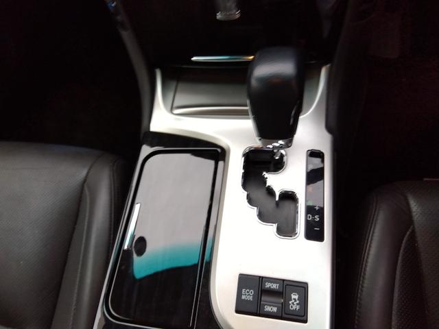 ★メーカーナビ★フルセグＴＶ★バックカメラ★ステアリングリモコン★コムテック前後ドラレコ★ウッド調パネル★ＨＩＤオートライト★フォグ★本革シート★パワーシート★シートヒーター＆ベンチレーション★