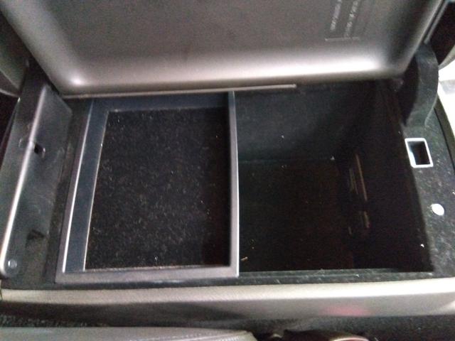 ★メーカーナビ★フルセグＴＶ★バックカメラ★ステアリングリモコン★コムテック前後ドラレコ★ウッド調パネル★ＨＩＤオートライト★フォグ★本革シート★パワーシート★シートヒーター＆ベンチレーション★