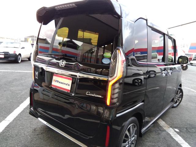 N-BOXカスタム L★純正8インチプレミアムインターナビ★フルセグTV★バック カメラ★ステアリングリモコン★両側パワースライドドア★車線逸脱警報★衝突被害軽減ブレーキ★コーナーセンサー★LEDオートライト★LEDフォグ★ロールサンシェード★シートバックテーブル★シートヒーター★(10枚目)