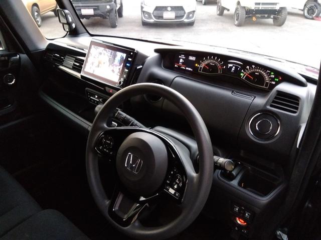 N-BOXカスタム L★純正8インチプレミアムインターナビ★フルセグTV★バック カメラ★ステアリングリモコン★両側パワースライドドア★車線逸脱警報★衝突被害軽減ブレーキ★コーナーセンサー★LEDオートライト★LEDフォグ★ロールサンシェード★シートバックテーブル★シートヒーター★(33枚目)