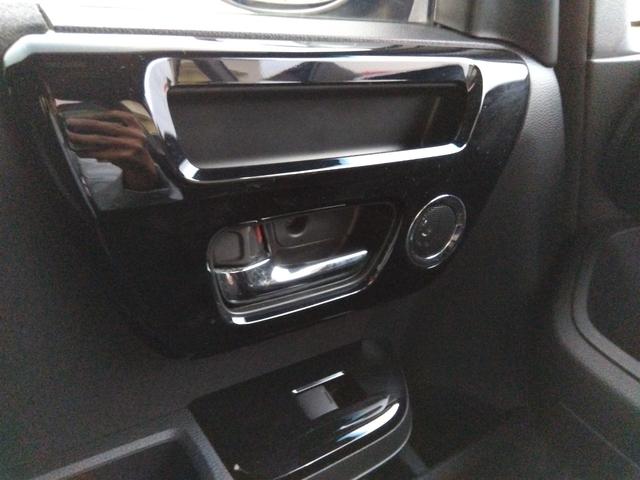 N-BOXカスタム L★純正8インチプレミアムインターナビ★フルセグTV★バック カメラ★ステアリングリモコン★両側パワースライドドア★車線逸脱警報★衝突被害軽減ブレーキ★コーナーセンサー★LEDオートライト★LEDフォグ★ロールサンシェード★シートバックテーブル★シートヒーター★(65枚目)