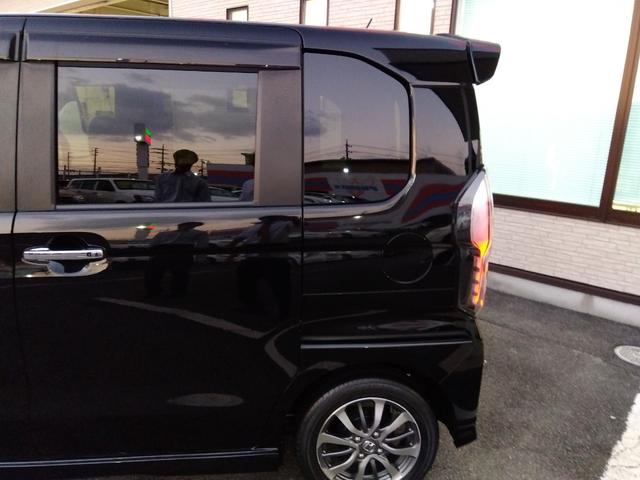 N-BOXカスタム L★純正8インチプレミアムインターナビ★フルセグTV★バック カメラ★ステアリングリモコン★両側パワースライドドア★車線逸脱警報★衝突被害軽減ブレーキ★コーナーセンサー★LEDオートライト★LEDフォグ★ロールサンシェード★シートバックテーブル★シートヒーター★(74枚目)