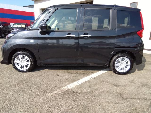 ルーミー Ｘ★ナビ★バックカメラ★パワースライドドア★コーナーセンサー　★車線逸脱警報★衝突被害軽減ブレーキ★オプションスペアタイヤ★オート格納ミラー★オートライト★ライトレベライザー★ロールサンシェード★ドライブレコーダー★ＣＤ，ＤＶＤ再生★Ｂｌｕｅｔｏｏｔｈ再生★（7枚目）