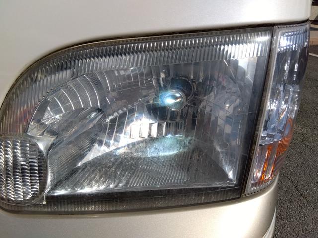 ハイエースワゴン リビングサルーンＥＸ★トリプルムーンルーフ★回転シート★　３列シート★パワステ★パワーウィンドウ★ダブルエアコン★運転席・助手席エアバック有★ＥＴＣ★オートマ車★（13枚目）