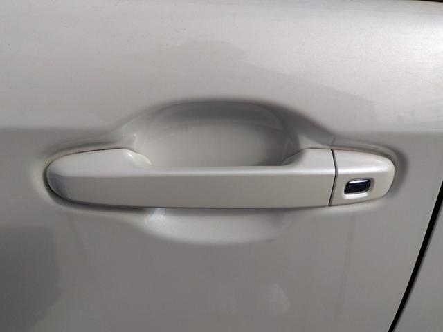 ヴォクシー ＺＳ★純正ナビ★フルセグＴＶ★純正フリップダウンモニター★　バックカメラ★ステアリングリモコン★両側パワースライドドア★ＭＴモード★７人乗り★革巻ステアリング★ロールサンシェード★オート格納ミラー★スマートキー★プッシュスタート★ＣＤ，ＤＶＤ再生★ラジオ★（27枚目）