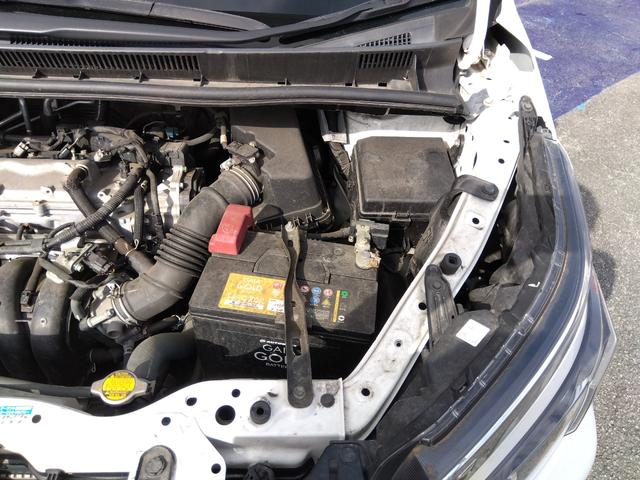 ヴォクシー ＺＳ★純正ナビ★フルセグＴＶ★純正フリップダウンモニター★　バックカメラ★ステアリングリモコン★両側パワースライドドア★ＭＴモード★７人乗り★革巻ステアリング★ロールサンシェード★オート格納ミラー★スマートキー★プッシュスタート★ＣＤ，ＤＶＤ再生★ラジオ★（34枚目）