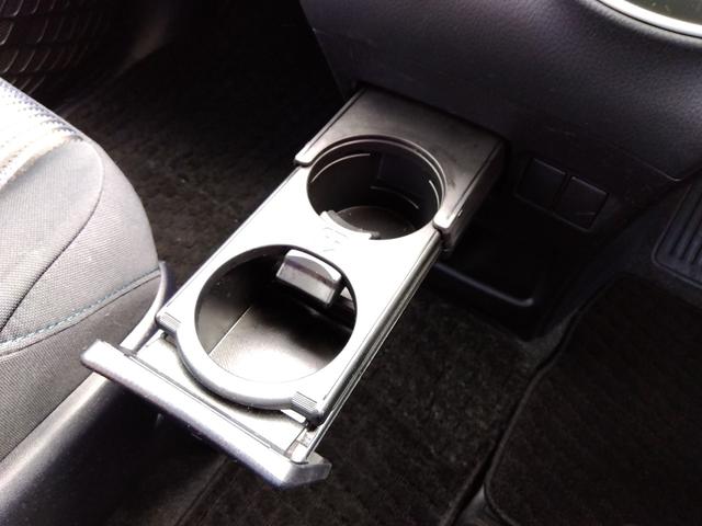 ヴォクシー ＺＳ★純正ナビ★フルセグＴＶ★純正フリップダウンモニター★　バックカメラ★ステアリングリモコン★両側パワースライドドア★ＭＴモード★７人乗り★革巻ステアリング★ロールサンシェード★オート格納ミラー★スマートキー★プッシュスタート★ＣＤ，ＤＶＤ再生★ラジオ★（55枚目）