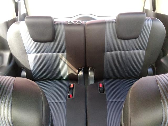 ヴォクシー ＺＳ★純正ナビ★フルセグＴＶ★純正フリップダウンモニター★　バックカメラ★ステアリングリモコン★両側パワースライドドア★ＭＴモード★７人乗り★革巻ステアリング★ロールサンシェード★オート格納ミラー★スマートキー★プッシュスタート★ＣＤ，ＤＶＤ再生★ラジオ★（70枚目）