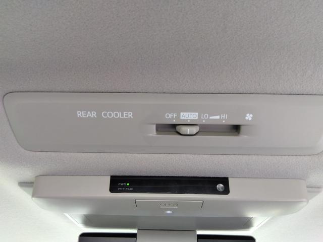 ヴォクシー ＺＳ★純正ナビ★フルセグＴＶ★純正フリップダウンモニター★　バックカメラ★ステアリングリモコン★両側パワースライドドア★ＭＴモード★７人乗り★革巻ステアリング★ロールサンシェード★オート格納ミラー★スマートキー★プッシュスタート★ＣＤ，ＤＶＤ再生★ラジオ★（73枚目）