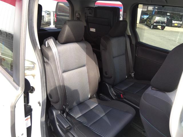 ヴォクシー ＺＳ★純正ナビ★フルセグＴＶ★純正フリップダウンモニター★　バックカメラ★ステアリングリモコン★両側パワースライドドア★ＭＴモード★７人乗り★革巻ステアリング★ロールサンシェード★オート格納ミラー★スマートキー★プッシュスタート★ＣＤ，ＤＶＤ再生★ラジオ★（78枚目）