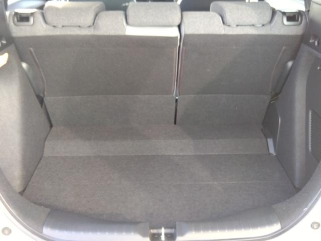 フィット ｅ：ＨＥＶ　ＲＳ★純正９インチナビフルセグＴＶ★ホンダセンシ　ング★ＬＥＤオートライト★パドルシフト★ＳＯＳコール★革巻ステアリング★４輪ディスクブレーキ★ＲＳ専用エクステリア★アームレストコンソール★レーダークルーズコントロール★ビルトインＥＴＣ２．０★（42枚目）