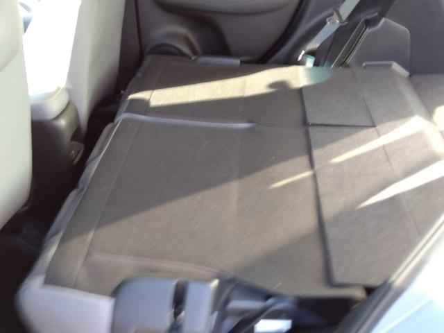 フィット ｅ：ＨＥＶ　ＲＳ★純正９インチナビフルセグＴＶ★ホンダセンシ　ング★ＬＥＤオートライト★パドルシフト★ＳＯＳコール★革巻ステアリング★４輪ディスクブレーキ★ＲＳ専用エクステリア★アームレストコンソール★レーダークルーズコントロール★ビルトインＥＴＣ２．０★（46枚目）