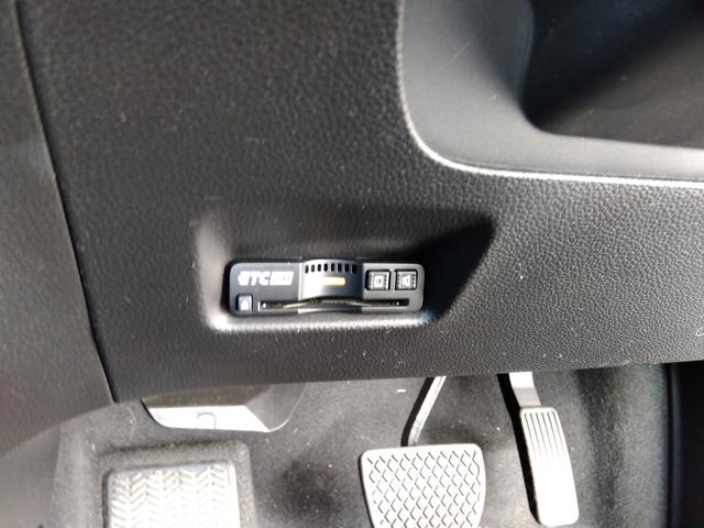 フィット ｅ：ＨＥＶ　ＲＳ★純正９インチナビフルセグＴＶ★ホンダセンシ　ング★ＬＥＤオートライト★パドルシフト★ＳＯＳコール★革巻ステアリング★４輪ディスクブレーキ★ＲＳ専用エクステリア★アームレストコンソール★レーダークルーズコントロール★ビルトインＥＴＣ２．０★（72枚目）