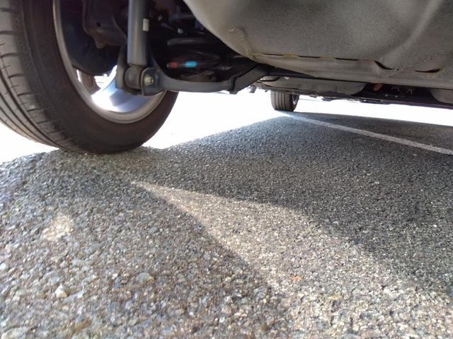 フィット ｅ：ＨＥＶ　ＲＳ★純正９インチナビフルセグＴＶ★ホンダセンシ　ング★ＬＥＤオートライト★パドルシフト★ＳＯＳコール★革巻ステアリング★４輪ディスクブレーキ★ＲＳ専用エクステリア★アームレストコンソール★レーダークルーズコントロール★ビルトインＥＴＣ２．０★（78枚目）