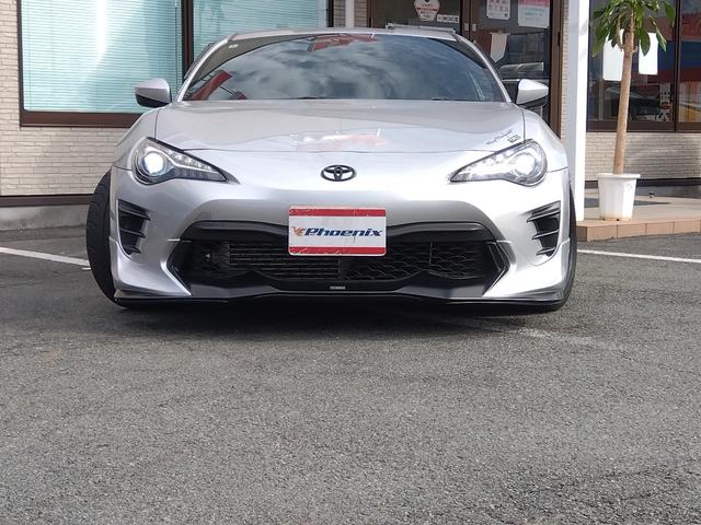 86 GT★純正ナビ★フルセグTV★HKSスーパーチャージャー KIT★GTウィング★ヴァレンティLEDテール★HKS車高調★HKSオイルクーラー★HKSマフラー★TRDエアロ★LEDオートライト★バックカメラ★ETC★前後ドラレコ★NARDIステアリング★(4枚目)