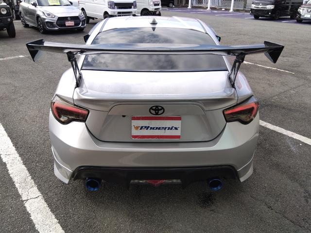 86 GT★純正ナビ★フルセグTV★HKSスーパーチャージャー KIT★GTウィング★ヴァレンティLEDテール★HKS車高調★HKSオイルクーラー★HKSマフラー★TRDエアロ★LEDオートライト★バックカメラ★ETC★前後ドラレコ★NARDIステアリング★(8枚目)