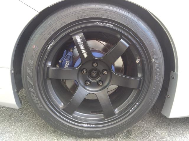 86 GT★純正ナビ★フルセグTV★HKSスーパーチャージャー KIT★GTウィング★ヴァレンティLEDテール★HKS車高調★HKSオイルクーラー★HKSマフラー★TRDエアロ★LEDオートライト★バックカメラ★ETC★前後ドラレコ★NARDIステアリング★(18枚目)