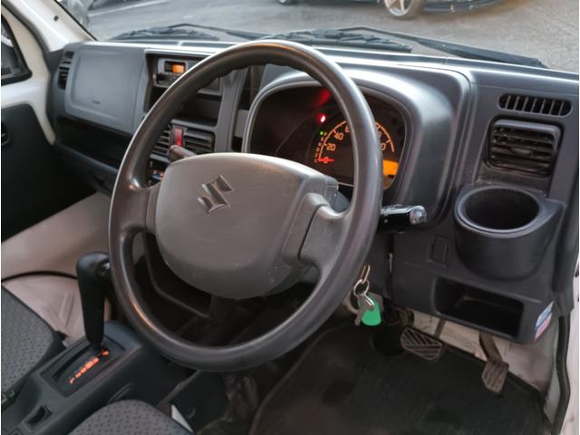 キャリイトラック ＫＣエアコン・パワステ★パートタイム４ＷＤ★オートマ車★　エアコン★パワステ★運転席＆助手席エアバック★三方開き★ライトレベライザー★アオリガード★純正ラジオ★純正バイザー★純正フロアマット★（30枚目）