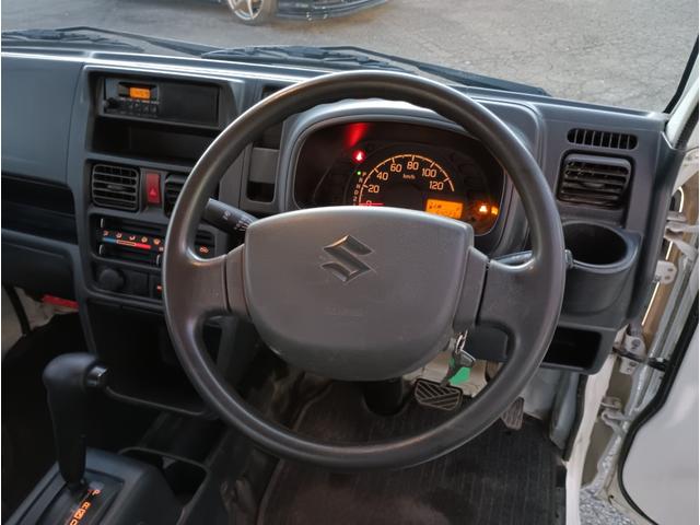 キャリイトラック ＫＣエアコン・パワステ★パートタイム４ＷＤ★オートマ車★　エアコン★パワステ★運転席＆助手席エアバック★三方開き★ライトレベライザー★アオリガード★純正ラジオ★純正バイザー★純正フロアマット★（35枚目）