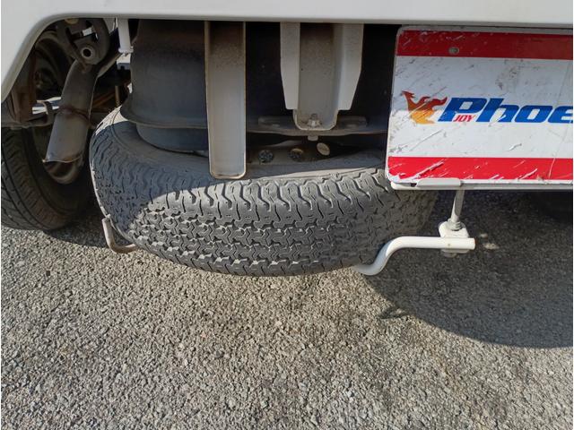 キャリイトラック ＫＣエアコン・パワステ★パートタイム４ＷＤ★オートマ車★　エアコン★パワステ★運転席＆助手席エアバック★三方開き★ライトレベライザー★アオリガード★純正ラジオ★純正バイザー★純正フロアマット★（59枚目）