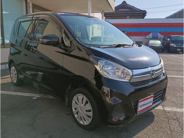 デイズ Ｘ★純正ナビ★フルセグＴＶ★アラウンドビューモニター★　衝突被害軽減ブレーキ★アイドリングストップ★ウィンカーミラー★ライトレベライザー★インテリキー★プッシュスタート★ＥＴＣ★ＣＤ，ＤＶＤ再生★Ｂｌｕｅｔｏｏｔｈ再生★フルフラットシート★（5枚目）