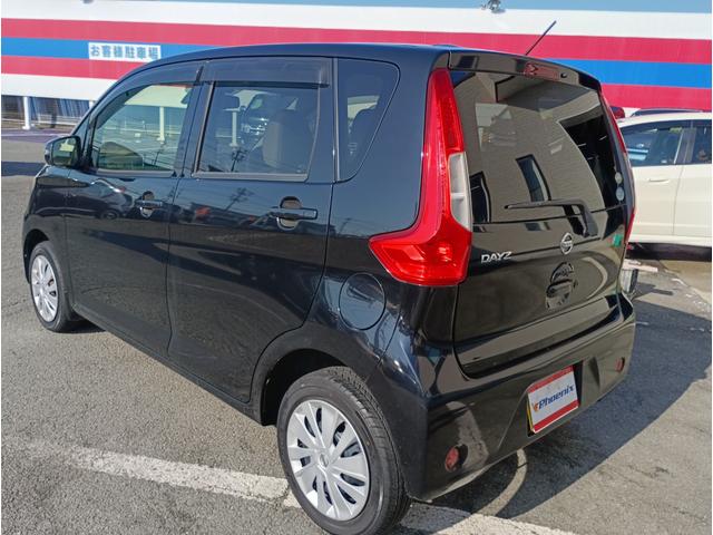 デイズ Ｘ★純正ナビ★フルセグＴＶ★アラウンドビューモニター★　衝突被害軽減ブレーキ★アイドリングストップ★ウィンカーミラー★ライトレベライザー★インテリキー★プッシュスタート★ＥＴＣ★ＣＤ，ＤＶＤ再生★Ｂｌｕｅｔｏｏｔｈ再生★フルフラットシート★（7枚目）