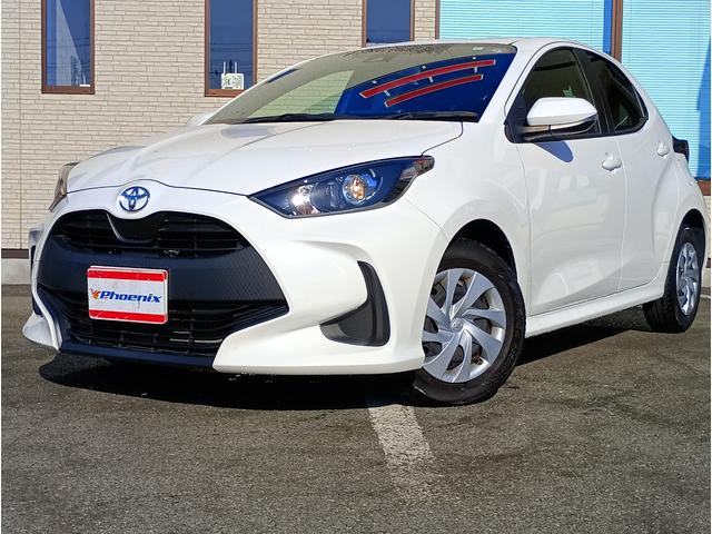 ヤリス X★純正メモリーナビ★バックカメラ★車線逸脱警報★ オートライト★オートハイビーム★オート格納ミラー★インフォメーションディスプレイ★SOSコール★ライトレベライザー★ビルトインETC★Bluetooth再生★ラジオ★USB接続★(4枚目)