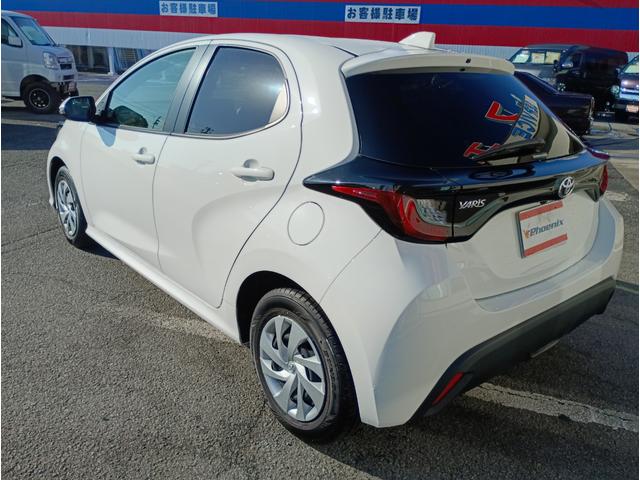 ヤリス X★純正メモリーナビ★バックカメラ★車線逸脱警報★ オートライト★オートハイビーム★オート格納ミラー★インフォメーションディスプレイ★SOSコール★ライトレベライザー★ビルトインETC★Bluetooth再生★ラジオ★USB接続★(8枚目)