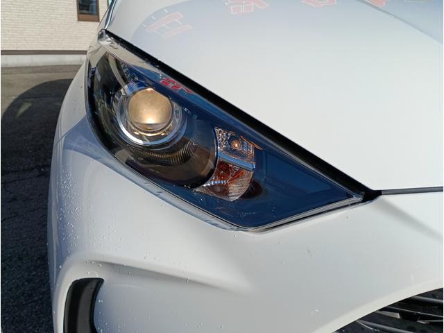 ヤリス X★純正メモリーナビ★バックカメラ★車線逸脱警報★ オートライト★オートハイビーム★オート格納ミラー★インフォメーションディスプレイ★SOSコール★ライトレベライザー★ビルトインETC★Bluetooth再生★ラジオ★USB接続★(12枚目)